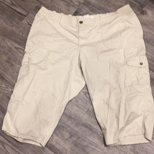 Women’s Sonoma size 20w capris